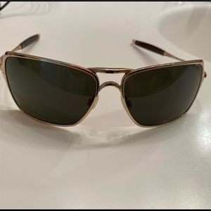 Oakley Gold Frame Aviators